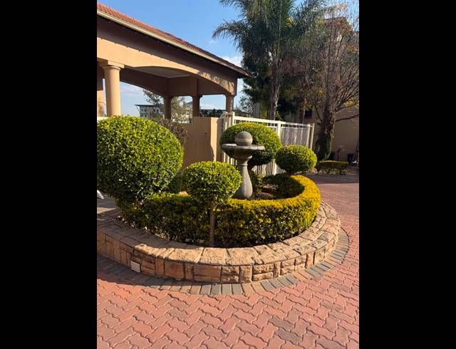 2 BEDROOM PROPERTY TO RENT IN SUNNINGHILL